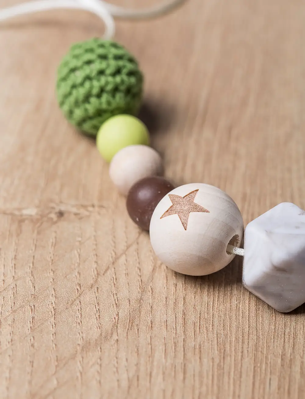 Schnullerketten aus Holz